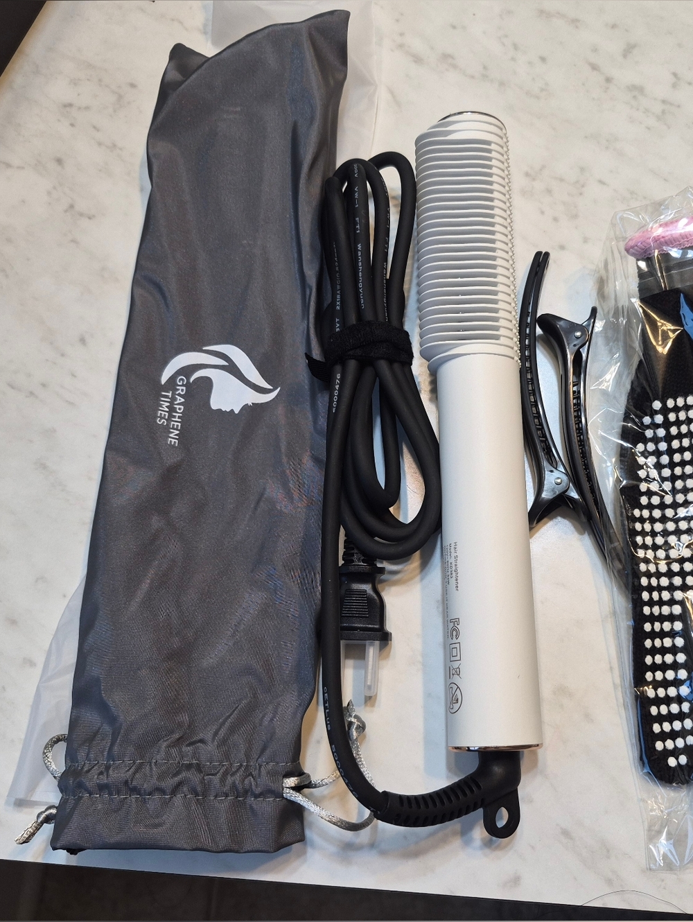 Graphene Times White Hair Straightening Brush with Heat-Resistant Glove
